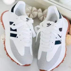 ADIDAS TREBOL DAMA