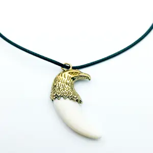Collar Aguila Colmillo Garra + Estuche
