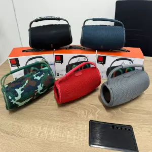 Parlante Mediano Jbl