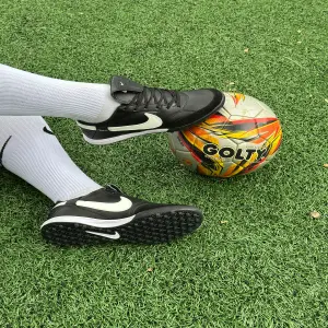 Guayos Nike Premier Sintetica