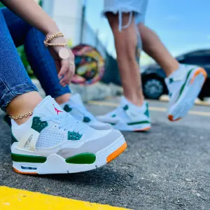 JORDAN RETRO 4 UNISEX