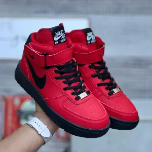Bota Nike Air Force 1 Hombre: El Ícono Reinventado - Bota Nike Air  Force One Hombre
