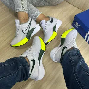 Tenis Nike Fly Zoom Unisex