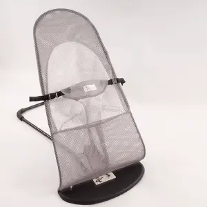 SILLA MECEADORA