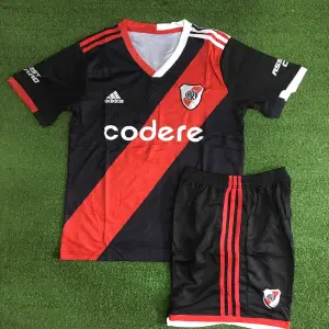 UNIFORME RIVER PLATE VISITANTE