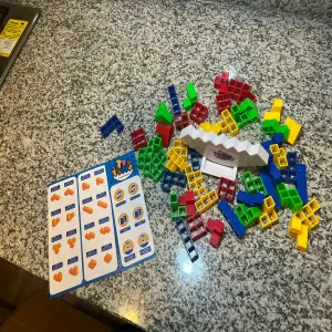 Juego de equilibro Tetra Tower