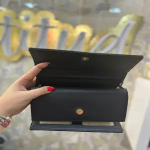 Billetera Coco Chanel