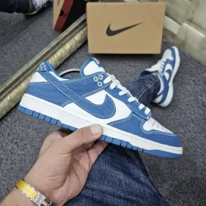Nike SB Dunk Low