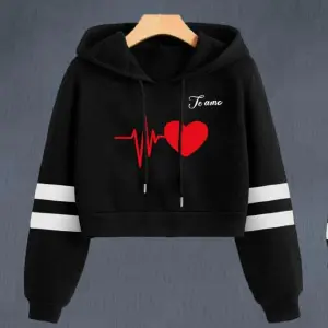 Buso Buzo, Hoodie Negro Corto Corazon