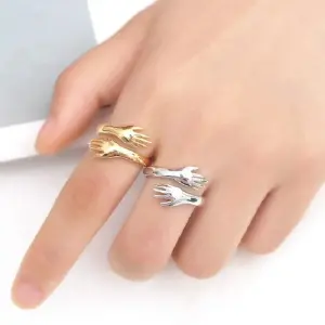 SATURNO + ANILLO ABRAZO DEL ALMA