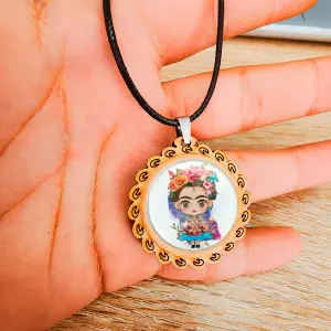 Collar Frida Kahlo Muñeca Unisex + Estuc