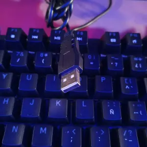 TECLADO MECANICO RETROILUMINADO GAMER