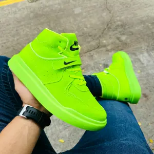 BOTA NIKE CIERRE