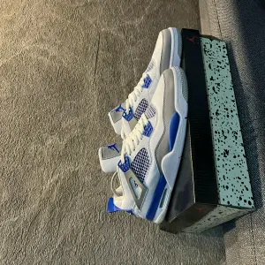 Jordan Retro 4