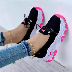 Mocasin puma