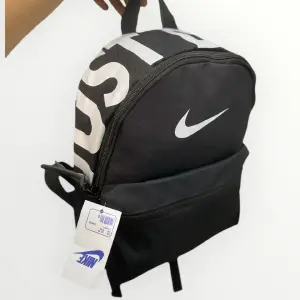 MORRAL NIKE 1.1 UNISEX: El compañero perfecto para tu día a día - MORRAL NIKE 1.1 UNISEX