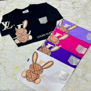 Blusa corta tela fria