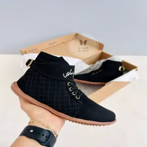 Botas Velez negras Para las reinas Lgd