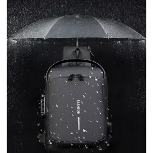 Bolso Con Usb Carga Impermeable Manos Li