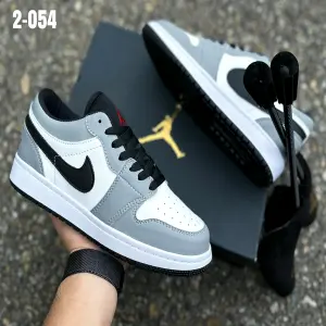 Tenis JORDAN 1 LOW