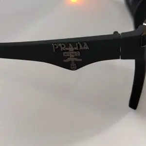 GAFAS PRADA NEGRA 1.1
