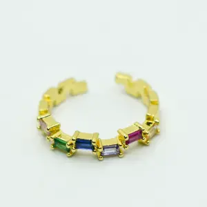 ANILLO DORADO CRISTALES DE COLORES