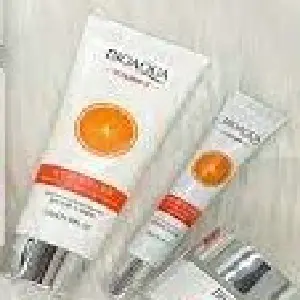 COMBO VITAMINA C BIOAQUA CON SERUM  100