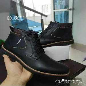 Bota negra Bossi