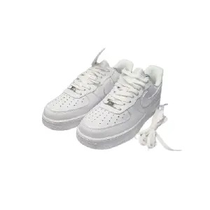 TENIS AF1 CLÀSICO DAMA  TRIPLE AAA