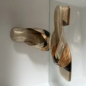 Sandalias Tricolor