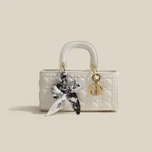 Bolso de Princesa Diana de Estilo Horizo