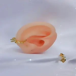 EARCUFF DORADA LOVER