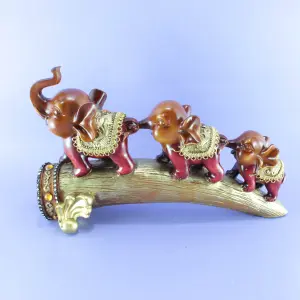Elefantes decorativo en porcelana