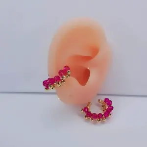 EARCUFF TEJIDO PERLAS DORADAS Y ROSA