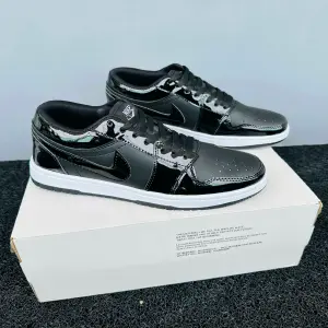 DEPORTIVO RETRO 1 CHAROL