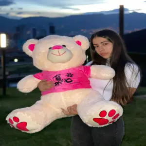 Peluche de Oso "Te Amo": ¡El Regalo Perfecto! - Peluche de oso camisa te amo 1m