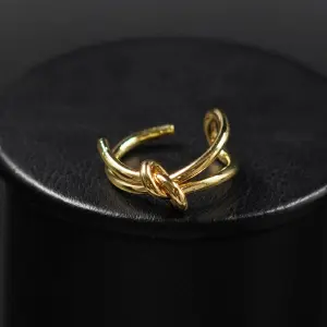 Anillo Nudo de Amor Dorado Rodio