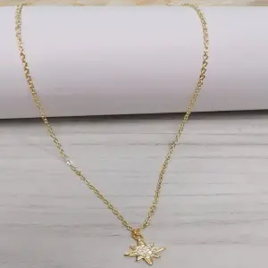 CADENA DORADA ESTRELLA DIAMANTE