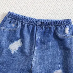 Conjunto de dos piezas infantil con buso