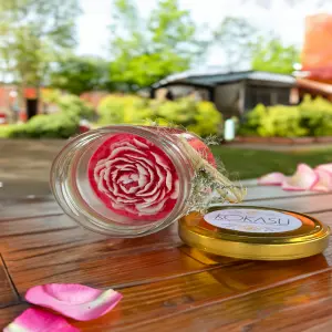 Rosa Peonia en vaso con tapa