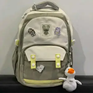 Bolso Mochila Escolar Con Llavero: ¡El Compañero Perfecto para tus Aventuras! - Bolso Mochila Escolar Con Llavero