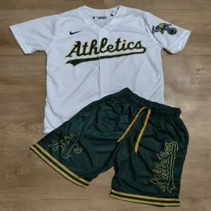 Conjunto Athletics blanca verde