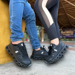 ON CLOUD CASUAL