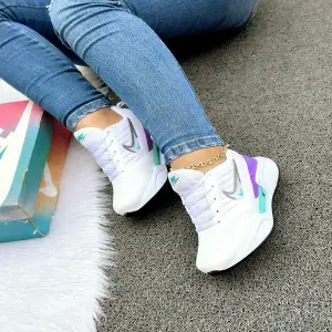 ADIDAS WINFLO 11 DANA