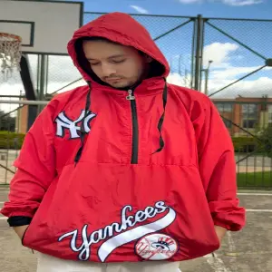 Chaqueta impermeable N131C Yankees