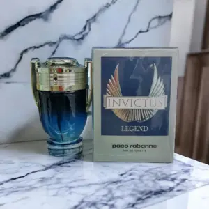 INVICTUS LEGEND Hombre