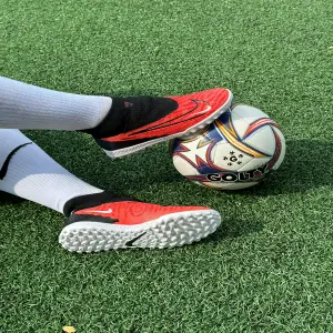 Guayos Nike Phanthom GX Sintentica