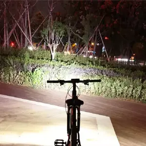 Luz para bicicleta: Ilumina tu camino con seguridad - Luz para bicicleta