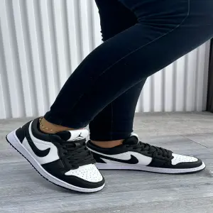 NIKE RETRO 1