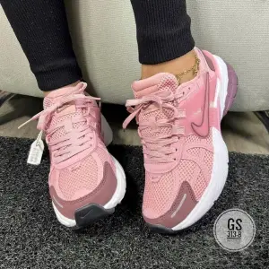 Tenis Deportivo Nike Araña de Dama